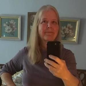 Meet your Posher, Evelyn